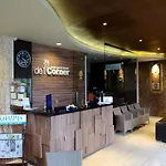 De\'Corner Guest House